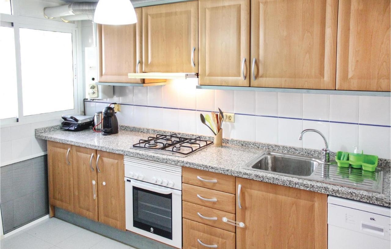 2 Bedroom Pet Friendly Apartment In Alicante Bagian luar foto