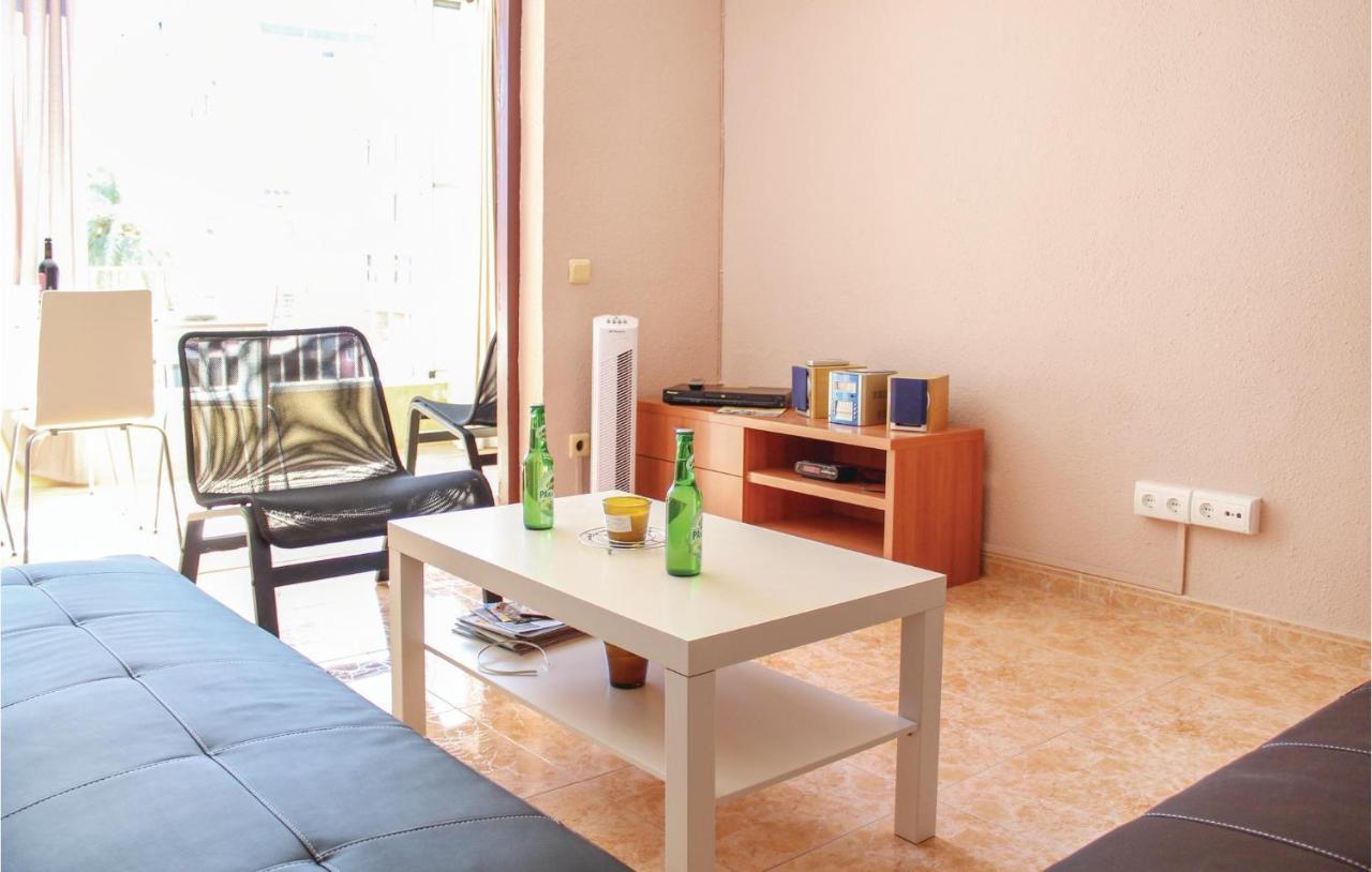 2 Bedroom Pet Friendly Apartment In Alicante Bagian luar foto