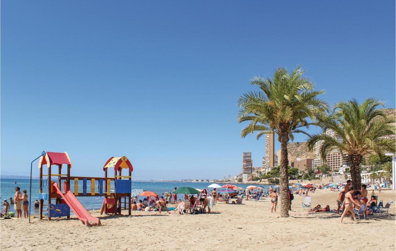 2 Bedroom Pet Friendly Apartment In Alicante Bagian luar foto