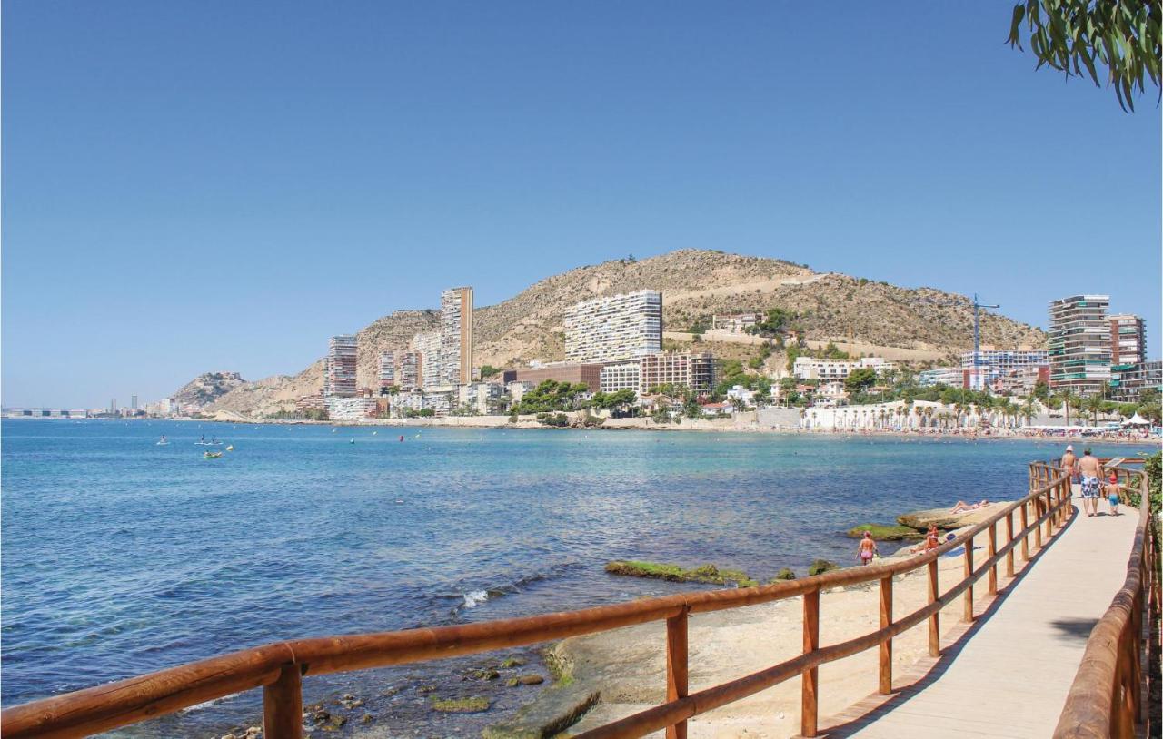 2 Bedroom Pet Friendly Apartment In Alicante Bagian luar foto